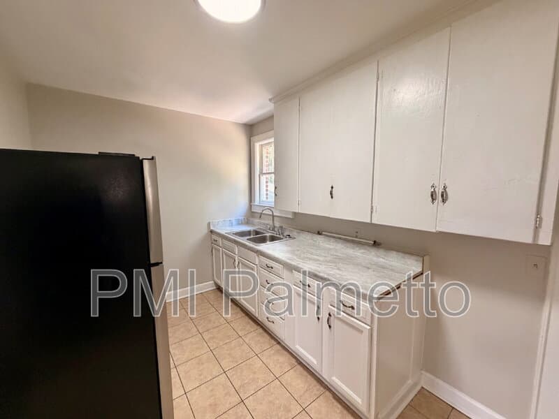 Columbia House: 1304 Mount Vernon Street