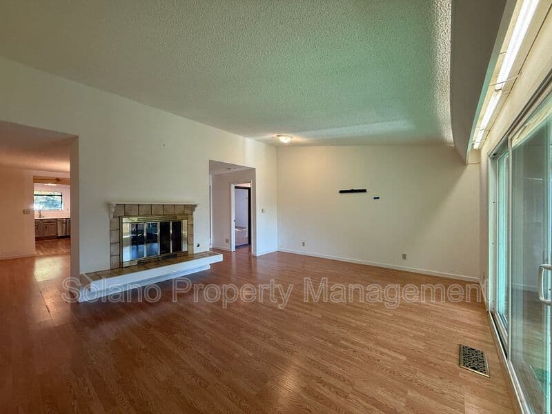 Vacaville Condo: 110 Bryce Way