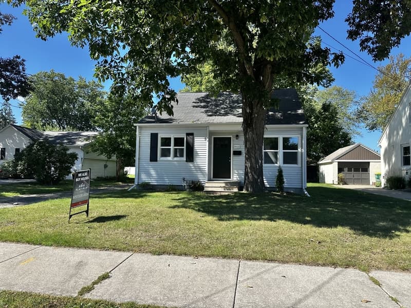 Green Bay House: 1500 14th Avenue