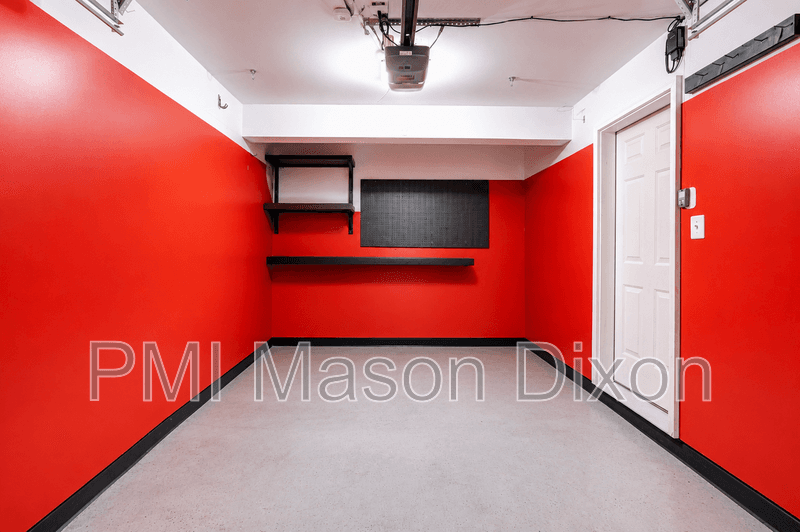 Baltimore House: 8434 Stansbury Lake Drive