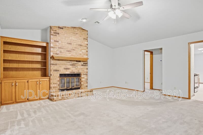 Midwest City House: 431 West Curtis Drive - 1