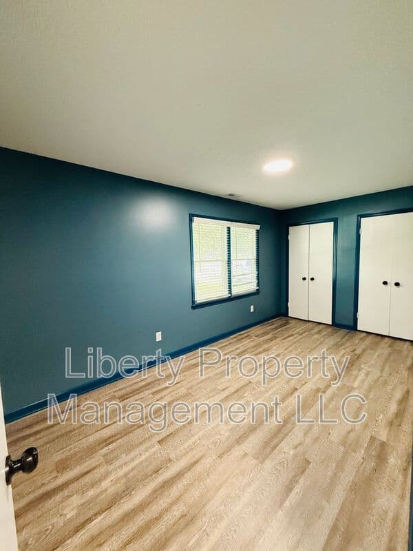 Fayetteville House: 1002 Ryder Court