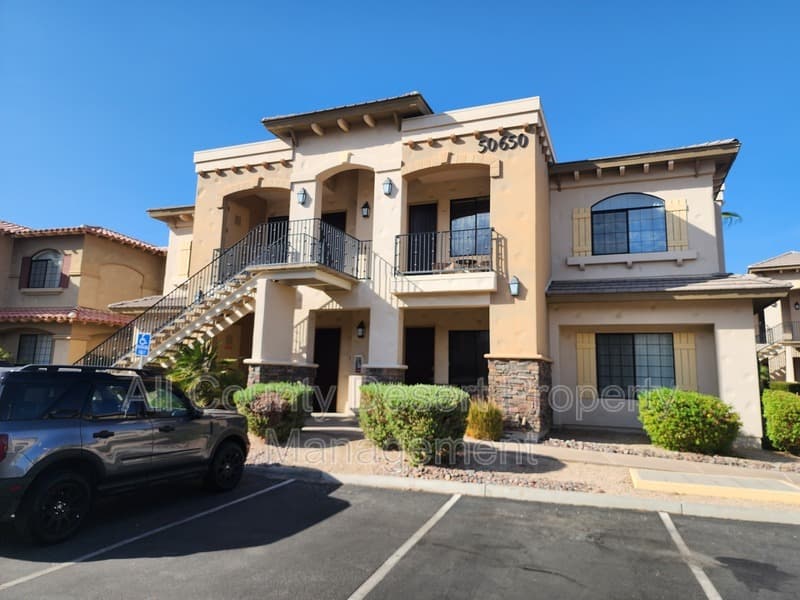 La Quinta Condo: 50650 Santa Rosa Plaza