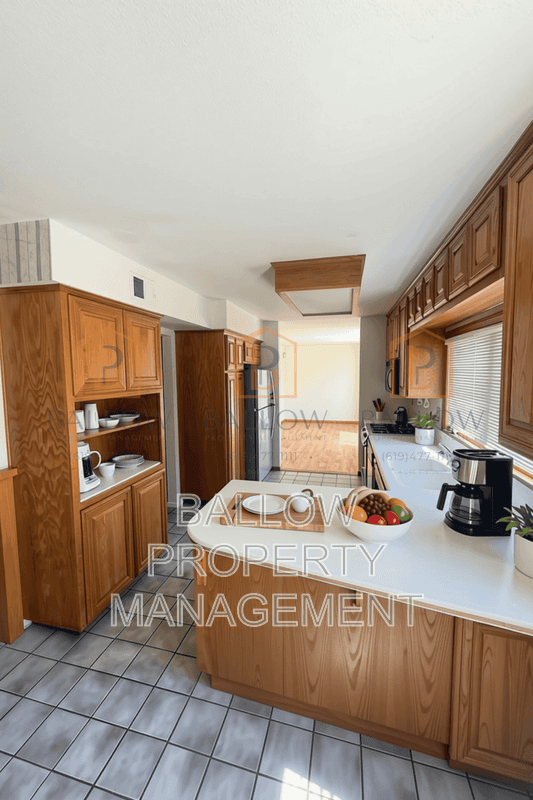 Santee House: 10045 Woodpark Dr