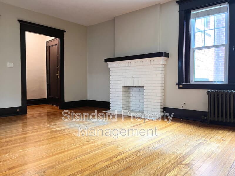 Buffalo Condo: 196 Crescent Avenue