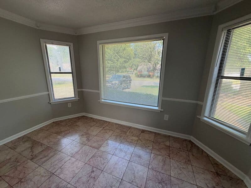 Olive Branch House: 7211 Grove Park Rd