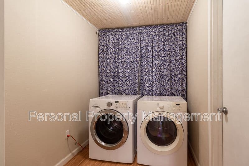 Vancouver Townhome: 3816 NE 38th Ave