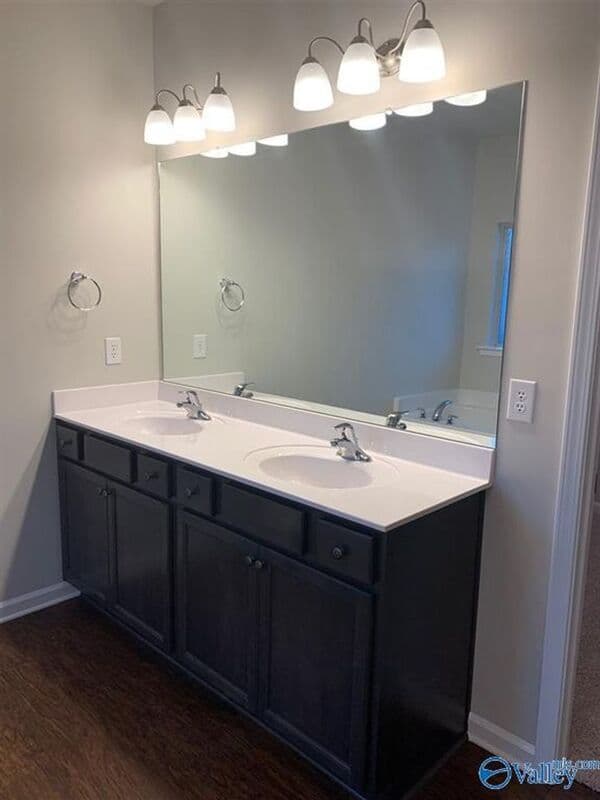 Harvest House: 128 Oak Fletcher Drive