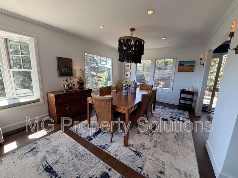 Mill Valley House: 74 Bay Vista Drive