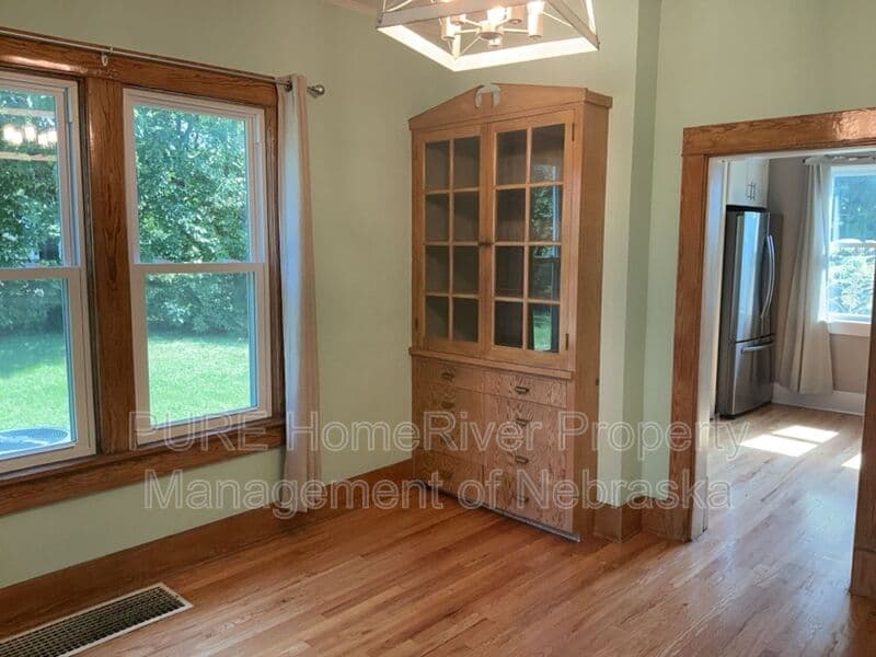 Omaha House: 3403 Arbor St