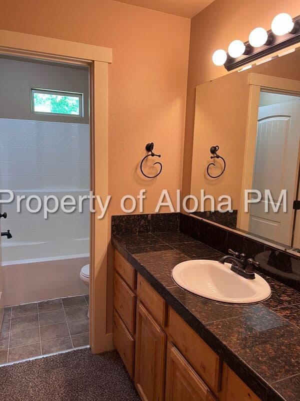 Boise House: 5247 W Morris Hill