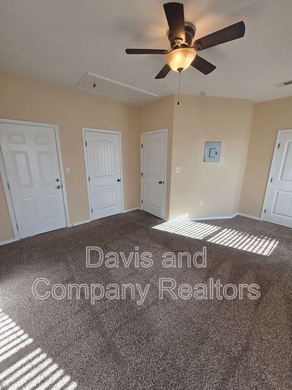 Midland Condo: 200 Mitchell St