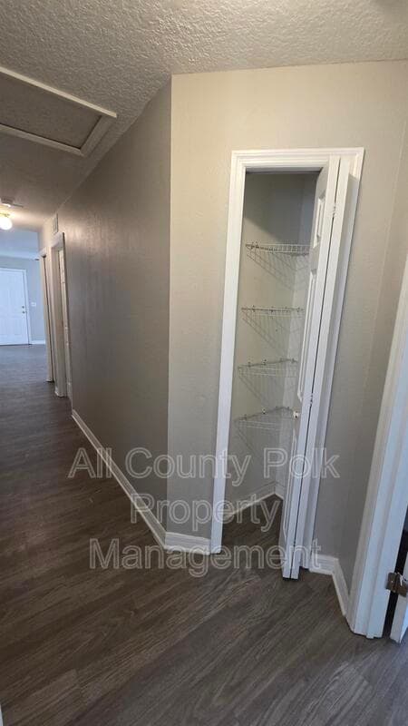 Lakeland House: 220 S Eastside Dr.