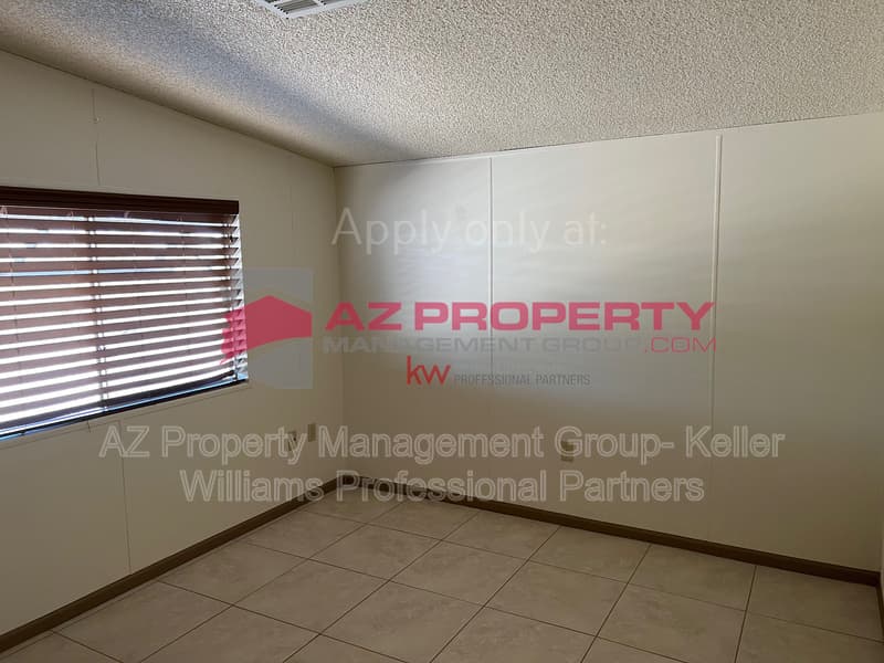 Surprise House: 28840 N 168th Ave