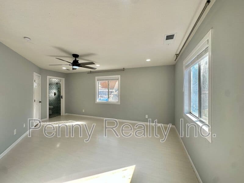 San Diego Condo: 294 Woodman St.
