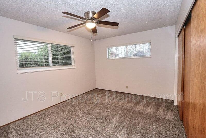 Fair Oaks House: 8520 Emperor Drive