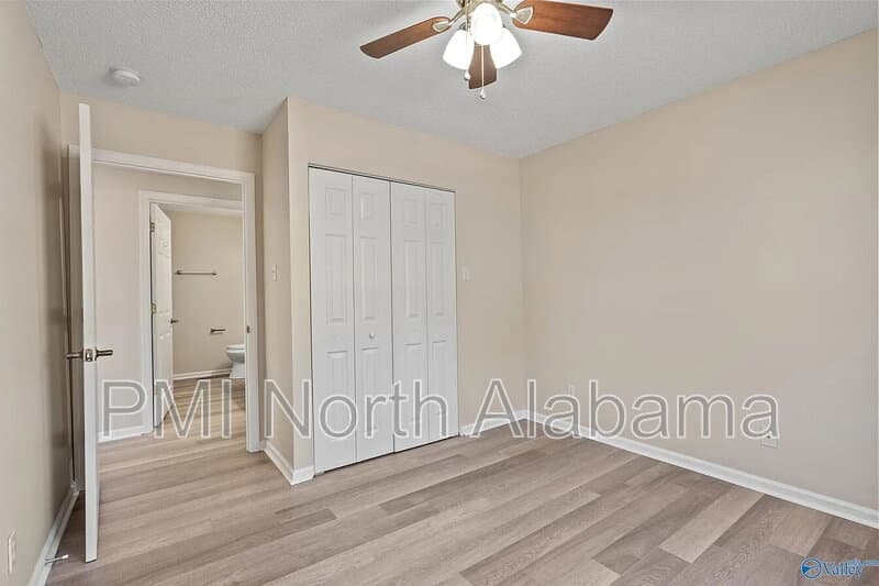 Huntsville House: 3103 Sonya Drive Northwest