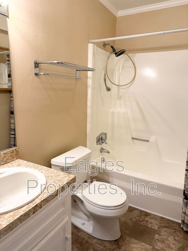 Dudley House: 1380 GENOA RD