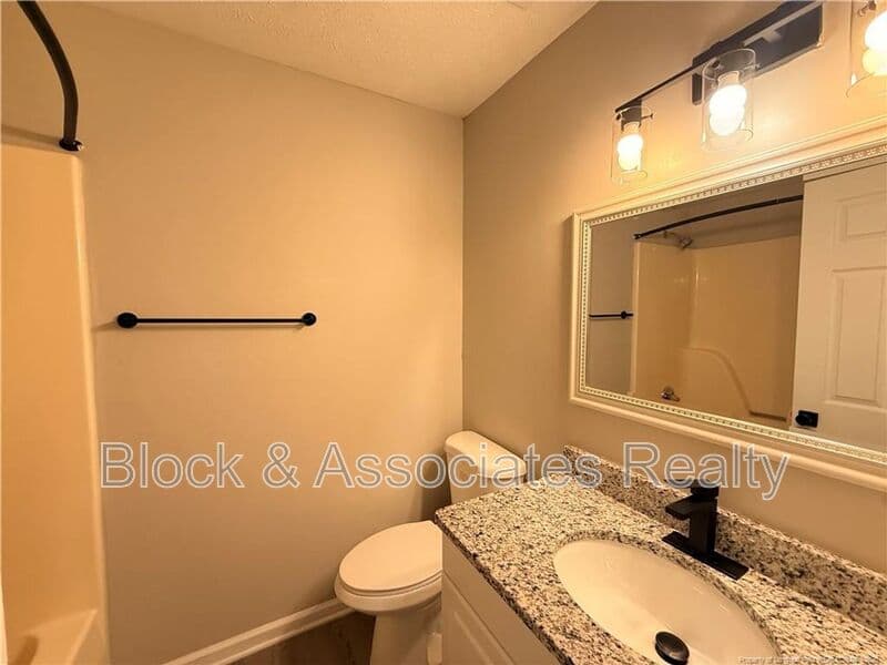 Hope Mills House: 4083 Professional Dr