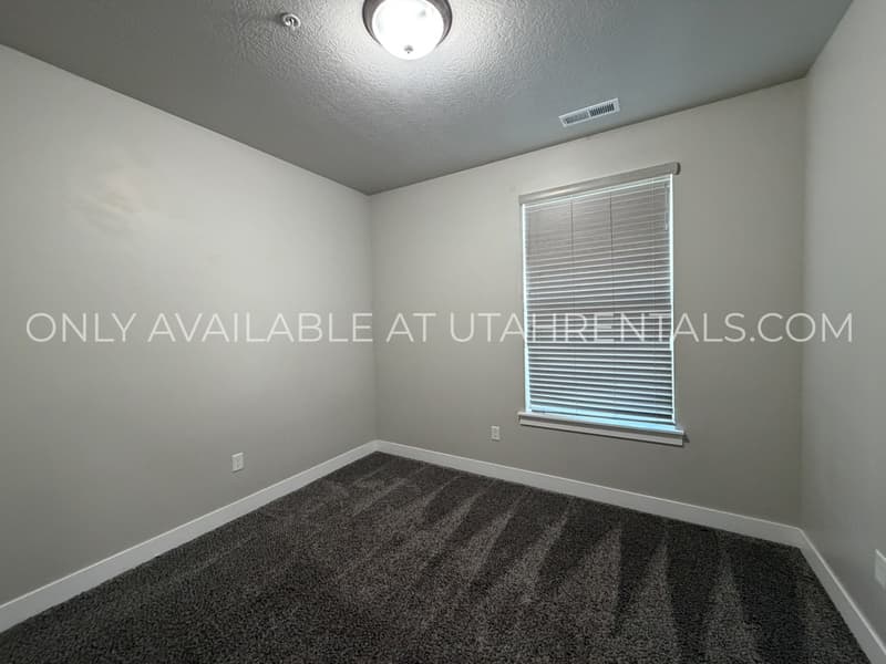 Lehi Condo: 4166 W 1850 N