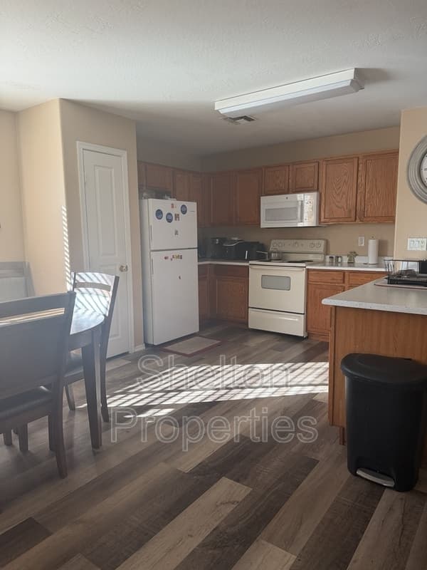 Phoenix House: 5317 S 16th Dr