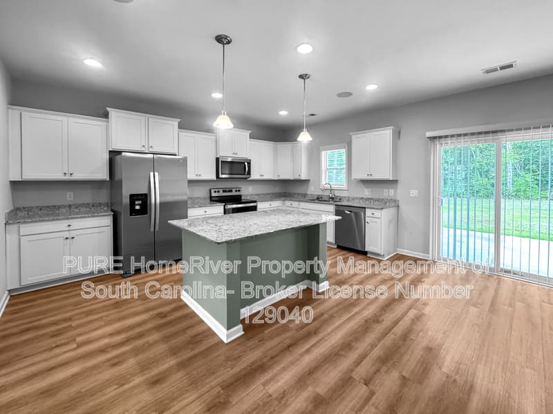 Sumter House: 1340 Curlew Cir