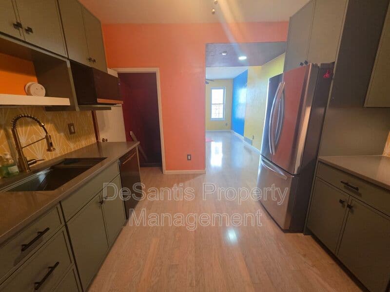 Pittsburgh Townhome: 18 S 13th Street