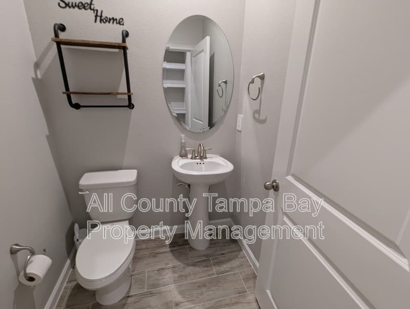 Lutz Townhome: 26122 Fantasy Sky Lane