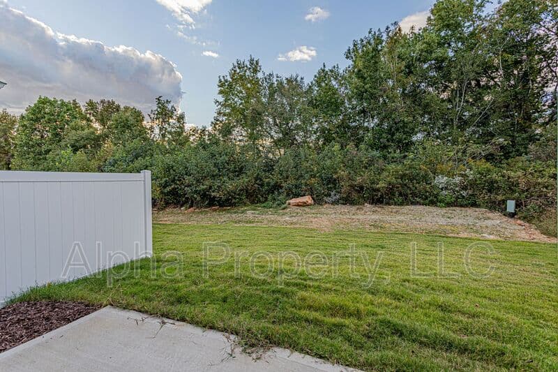 Moore Townhome: 1326 Maplesmith Way