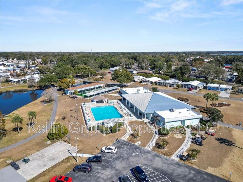 Lakeland House: 1706 Fox Hill Dr