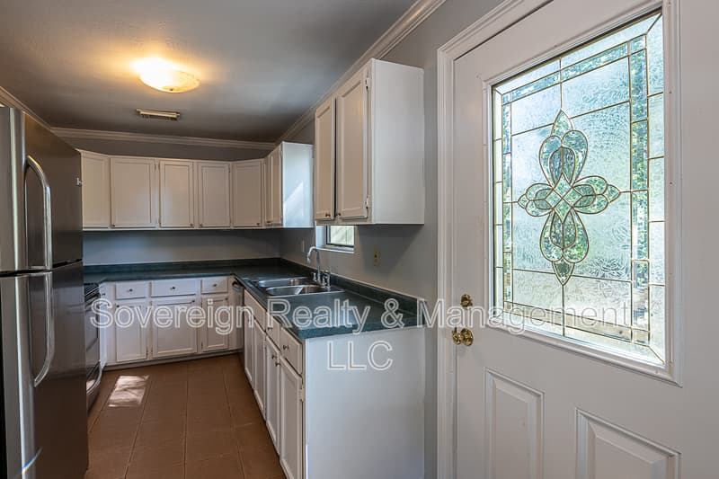 Atlanta House: 568 Stokeswood Ave SE