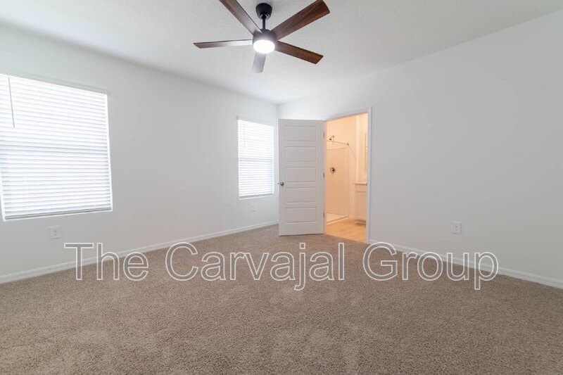 Davenport House: 4812 Rolling Lake Lane