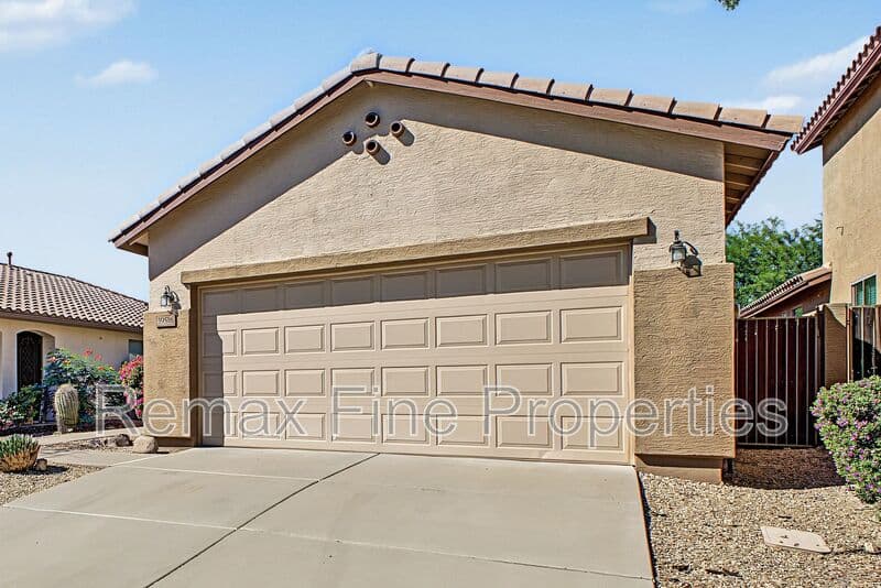 Phoenix House: 39516 N Hillerman Way