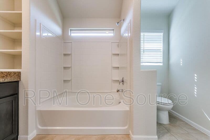 Ft. Worth House: 6320 Eagle Pier Way
