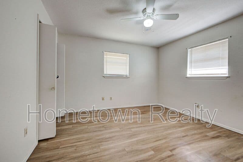 Oklahoma City House: 1109 NE 5th Terrace