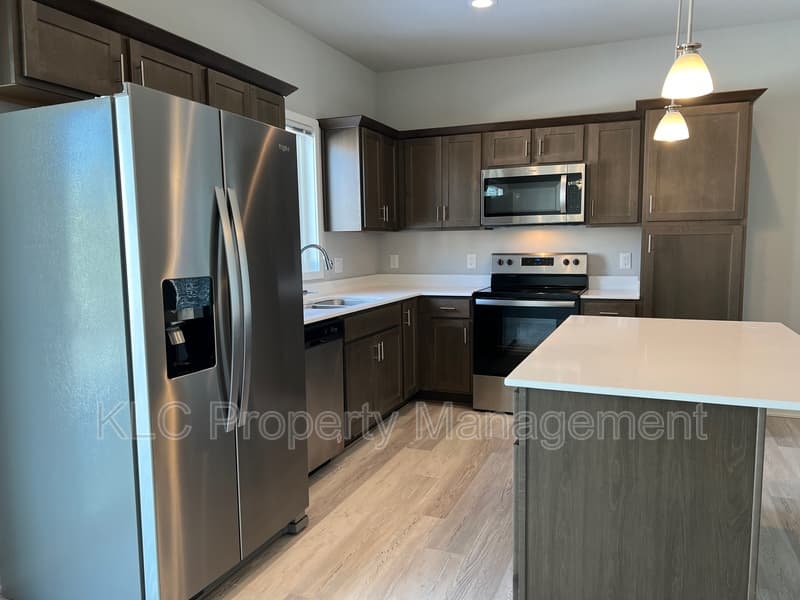 Bondurant House: 616 First Street NW