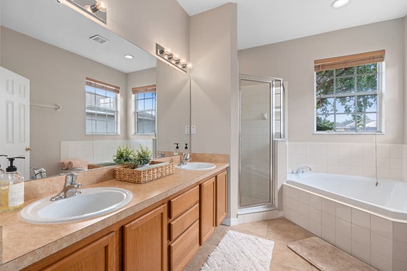 Davenport House: 825 Wildflower Rd