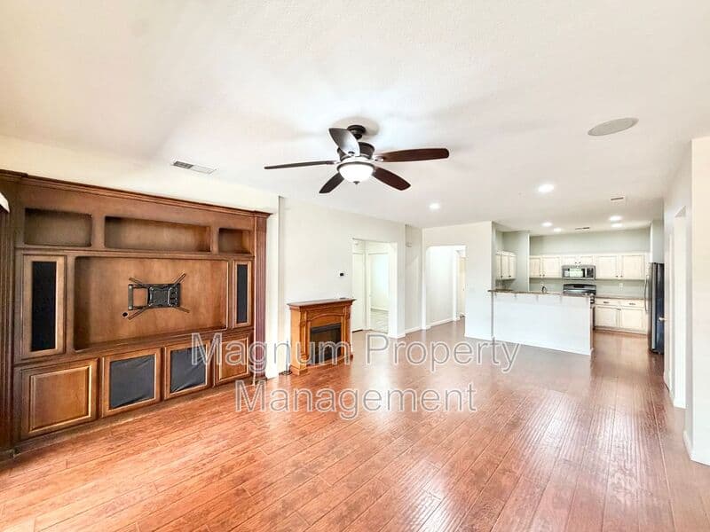 Menifee House: 33205 Gypsum St