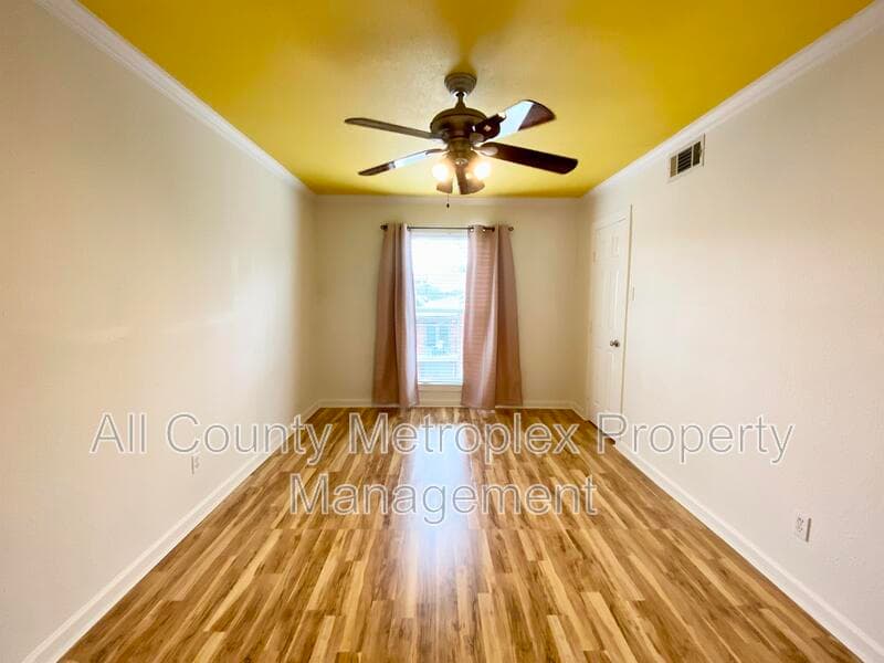 Dallas House: 4520 Holland Avenue