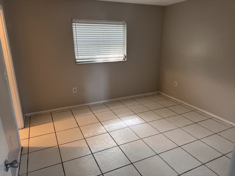 Sarasota Condo: 2481 8th Street #69