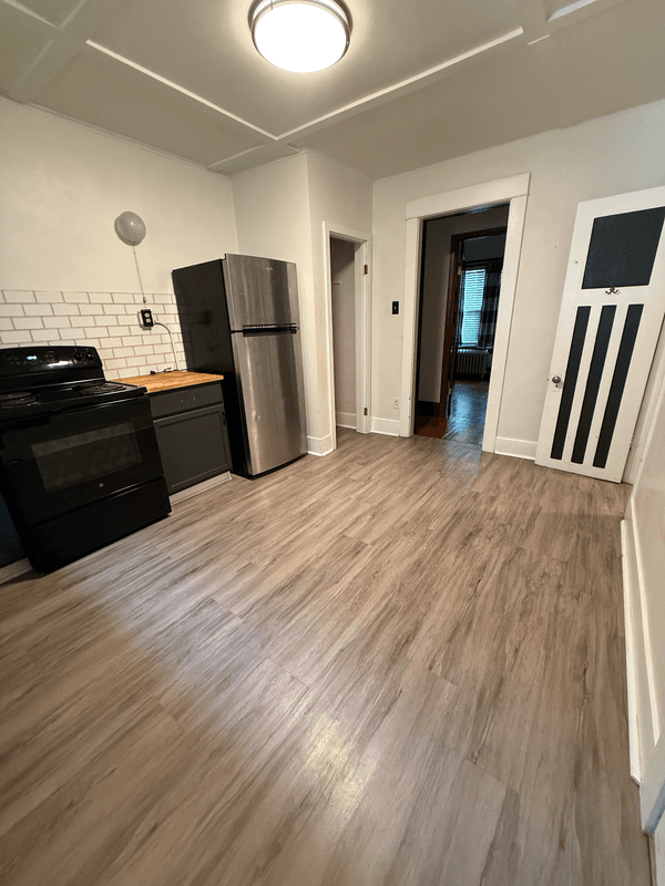 Tacoma Condo: 2906 N 21st St