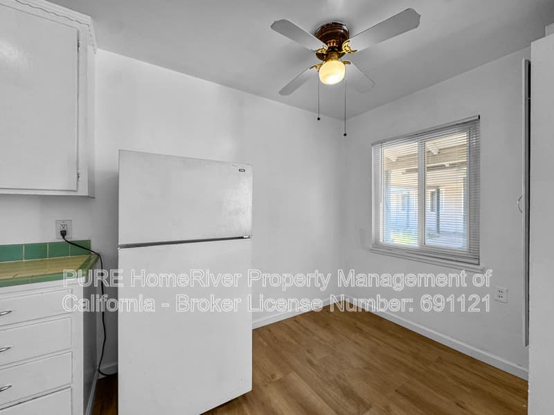 Sacramento Condo: 2957 Howe Ave