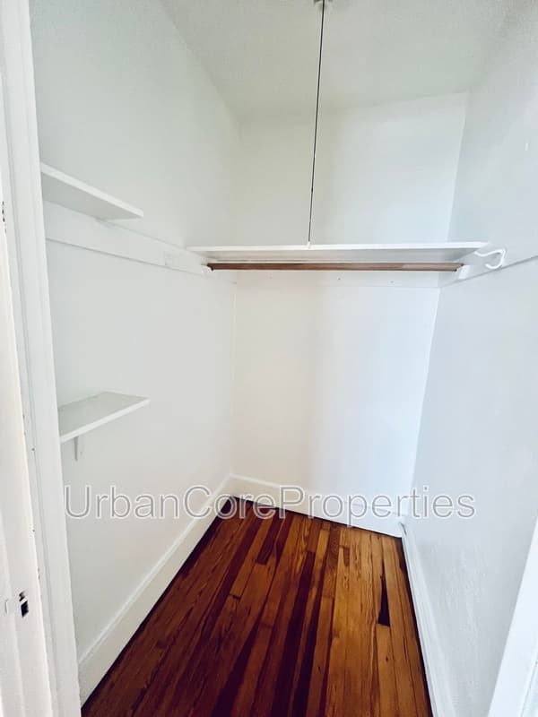 St. Petersburg Condo: 1233 Oak St NE