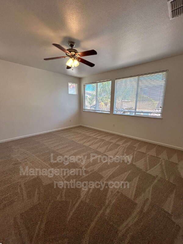 Fairfield House: 5085 Lockie Ln