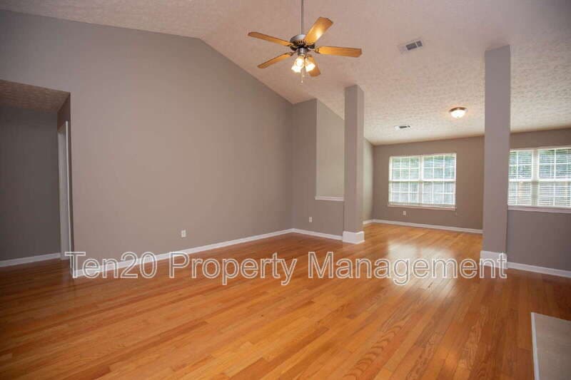 Phenix City House: 6 Woodmere Ct