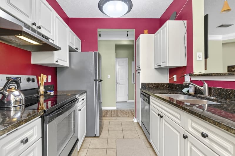 Mount Pleasant Condo: 1811 Chatelain Way - 1