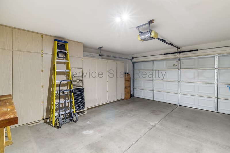Phoenix House: 22223 N 22nd Way
