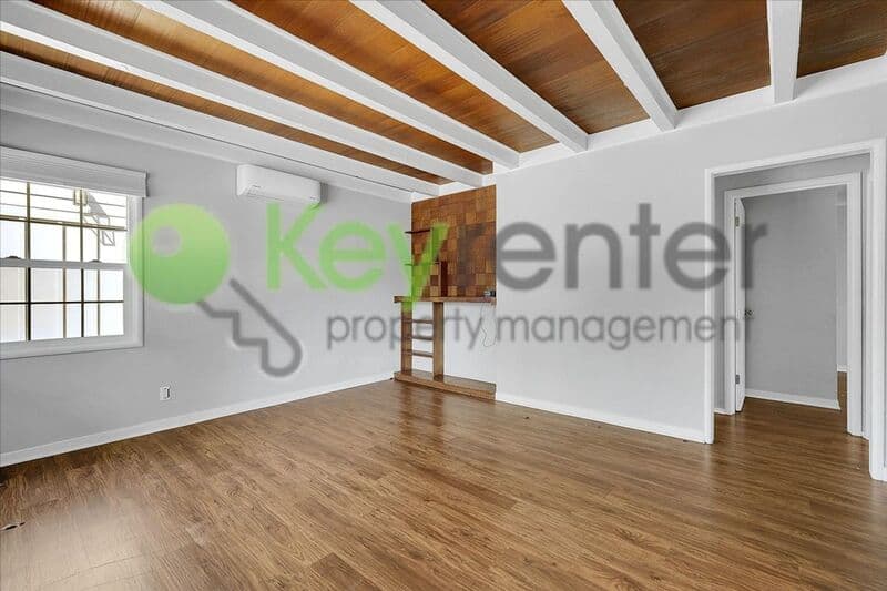 Sacramento House: 2169 Perkins Way