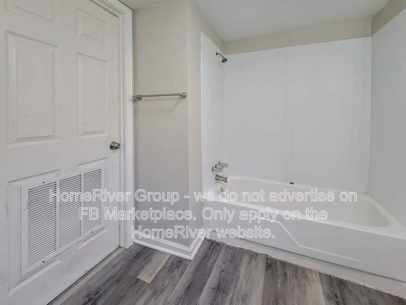 Saint Louis House: 10026 Viscount Dr