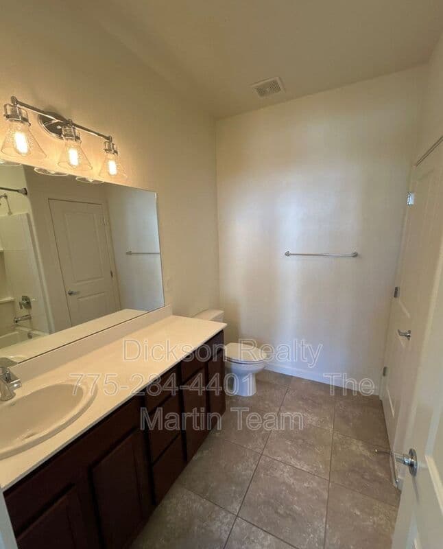 Reno House: 5070 Ciarra Kennedy Lane